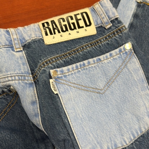 Ragged jeans size 28” // 092626 - Picture 3 of 3
